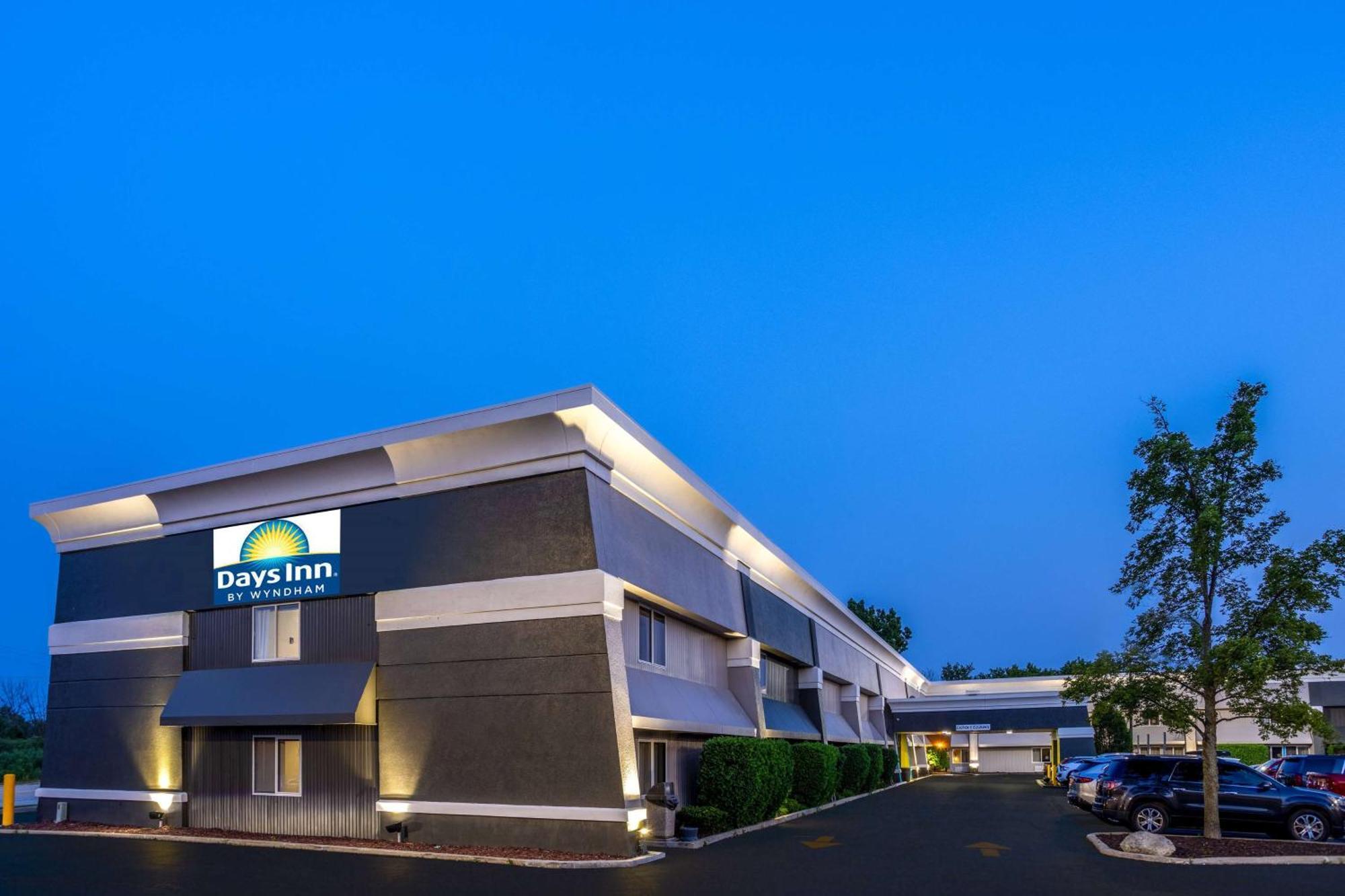 欢乐草原基诺沙拉金塔酒店 外观 照片